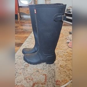 Navy Hunter Boots size 7 with adjustable calf